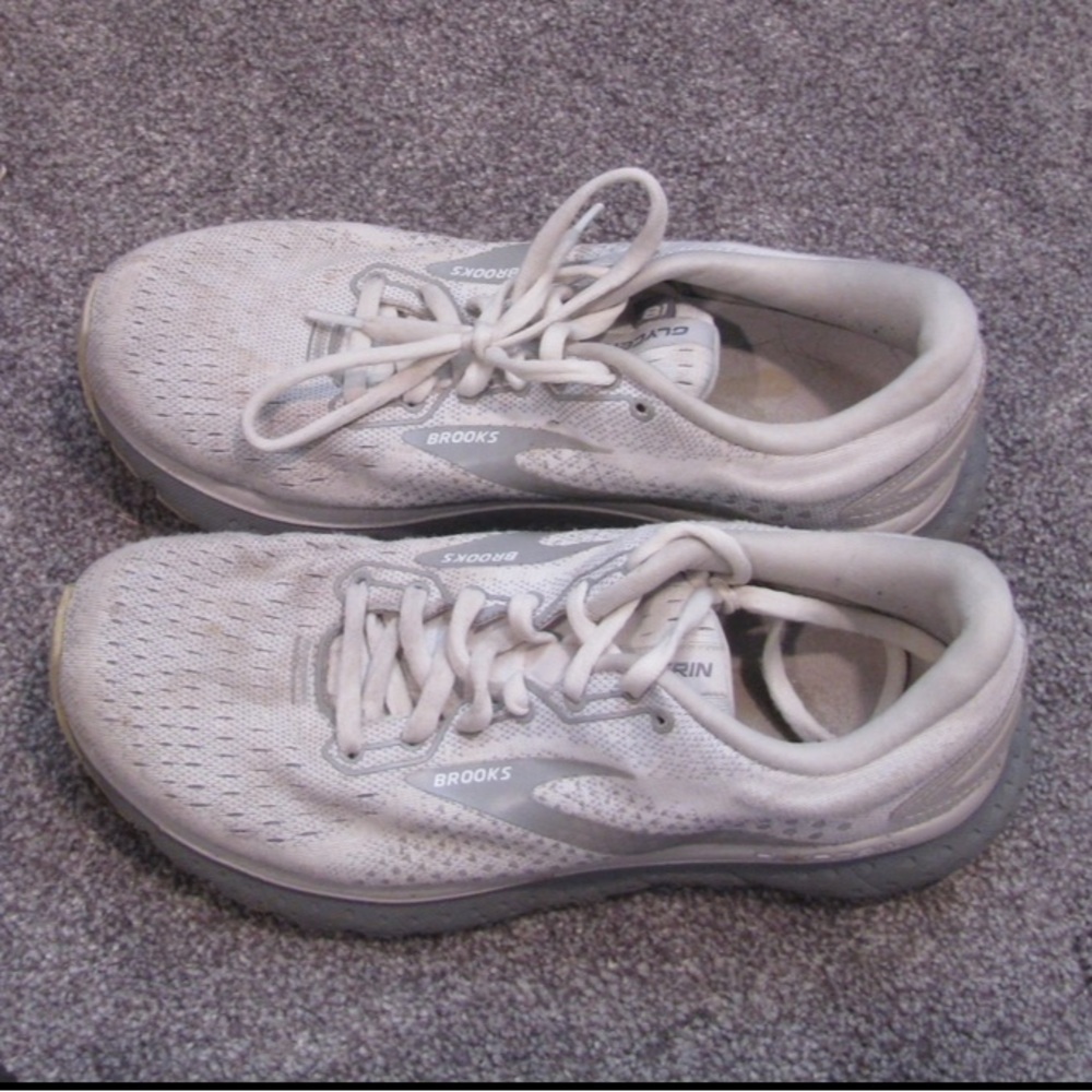 Brooks Women’s Running Shoes Size 8